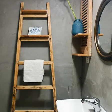 The Spiti Project 33 شقة *